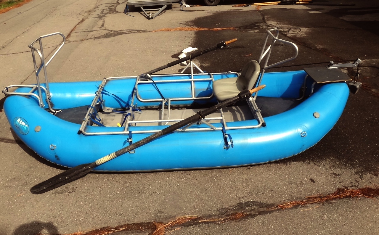 8200 Mountain Sports - 13' AIRE Super Puma with DRE XD Fishing Frame.  Package Price $7,117. 13' Super Puma Raft, BLUE Down River Equipment San  Juan XD AS fishing frame Front 